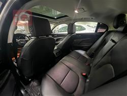 جاكوار XE